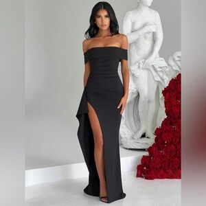 Women’s Black Off the Shoulder Maxi Dress with Slit